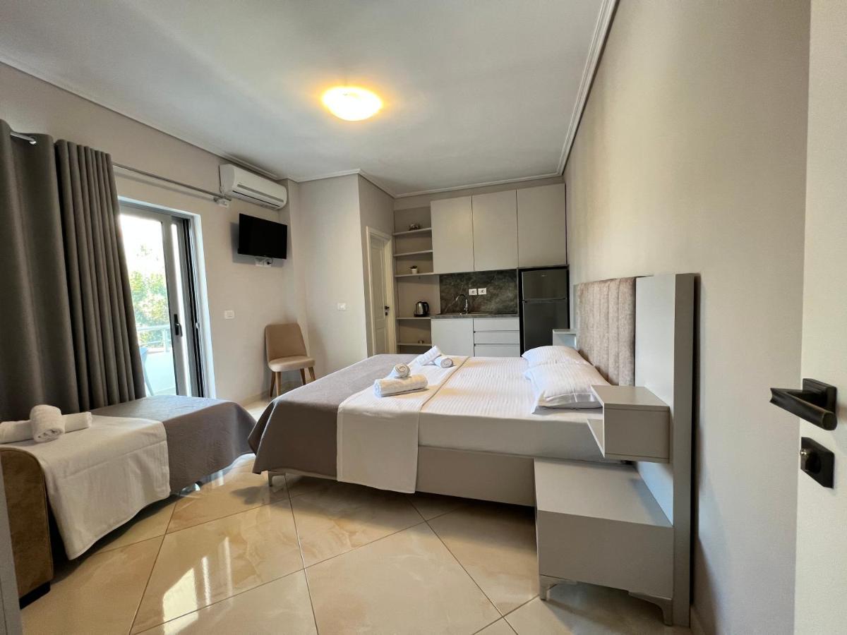 Prestige Home Ксамил Екстериор снимка