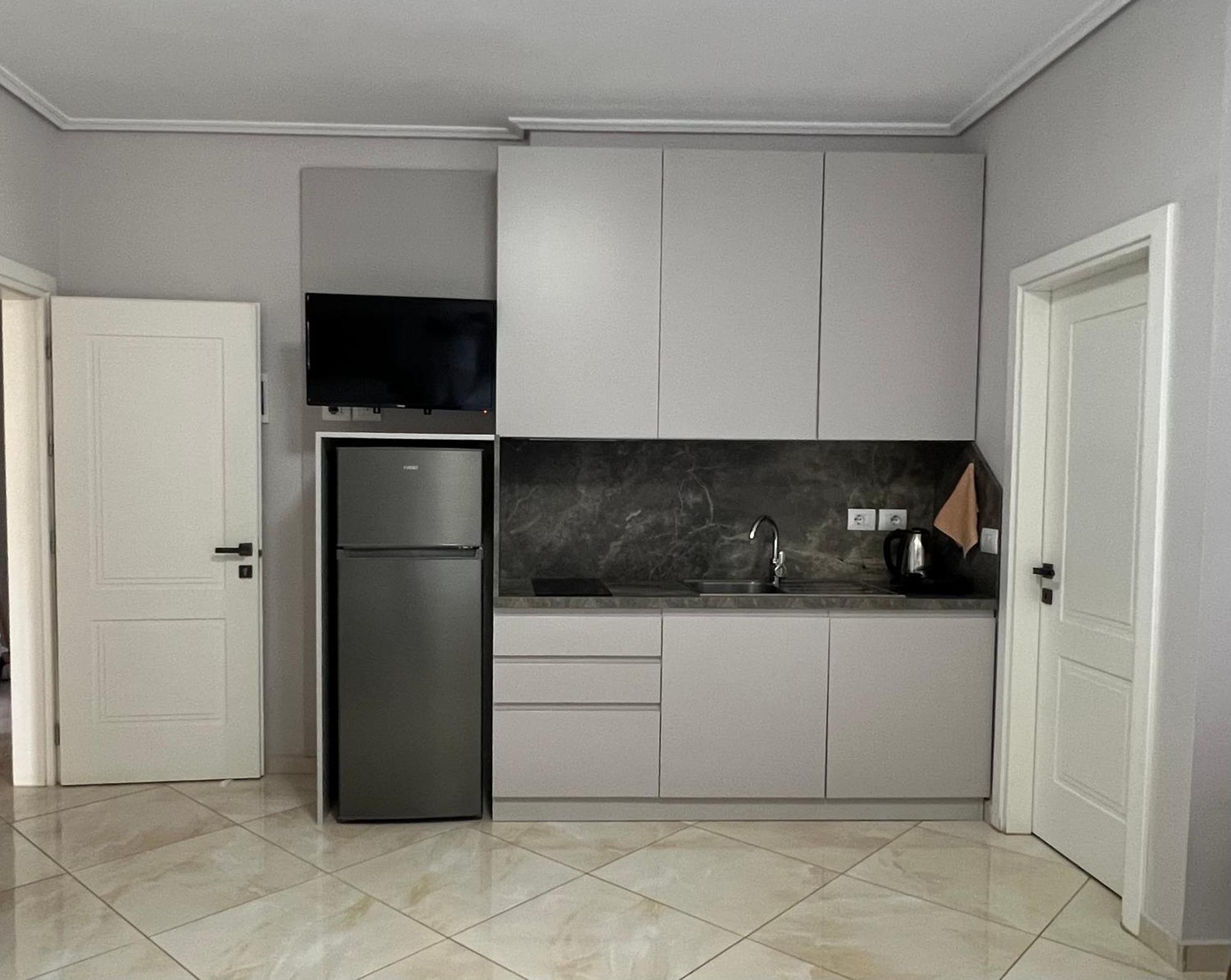 Prestige Home Ксамил Екстериор снимка