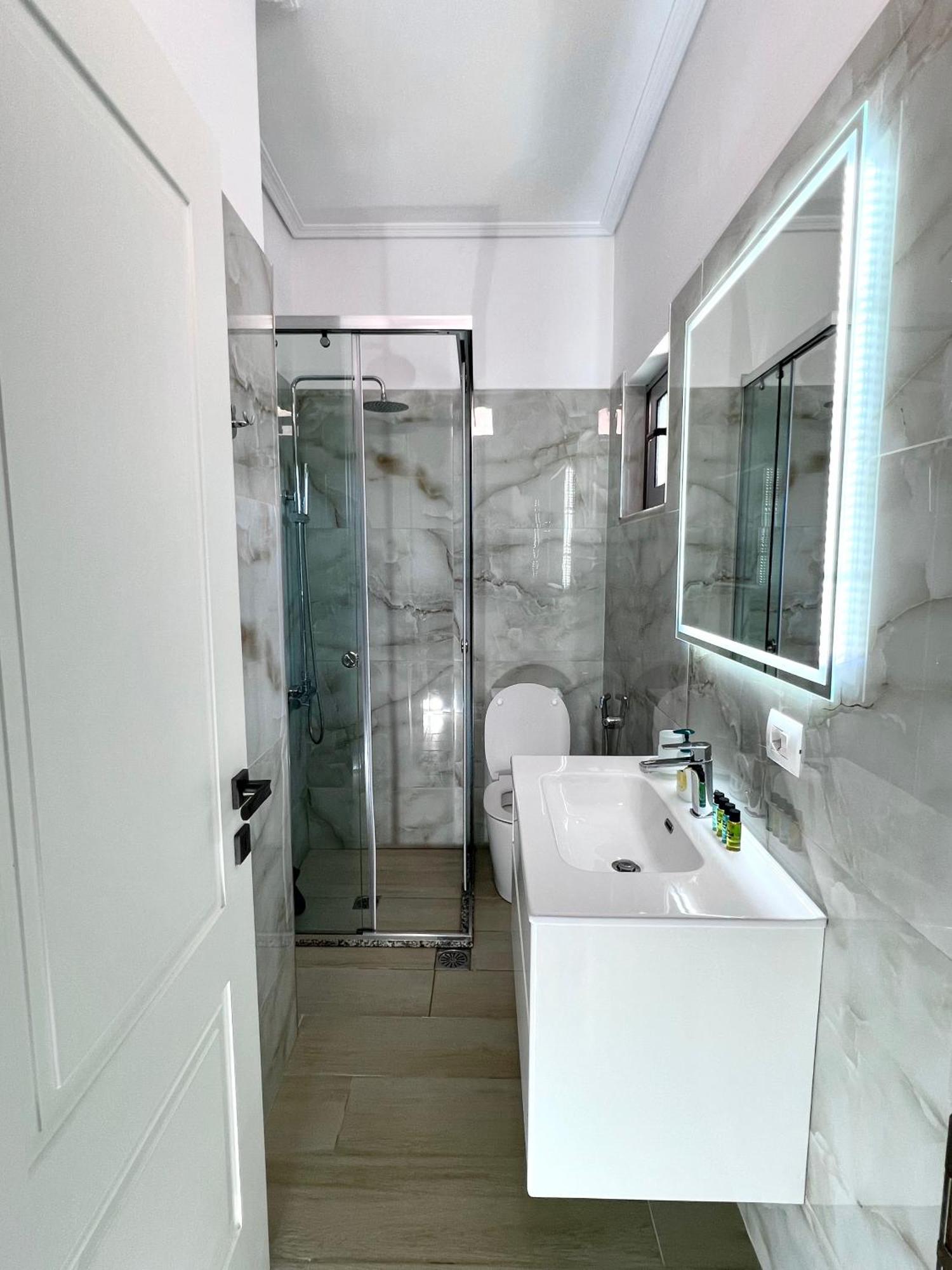Prestige Home Ксамил Екстериор снимка