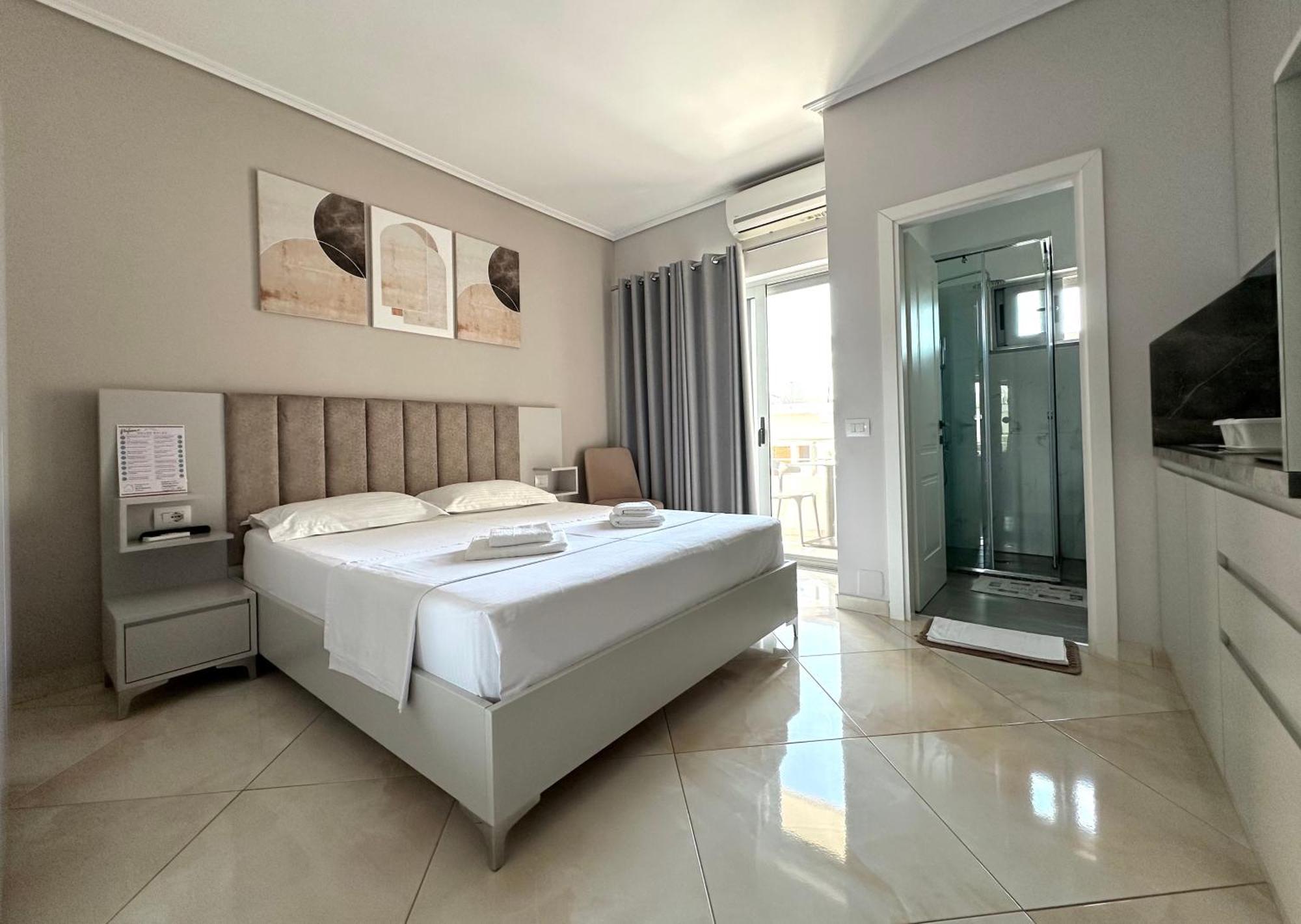 Prestige Home Ксамил Екстериор снимка